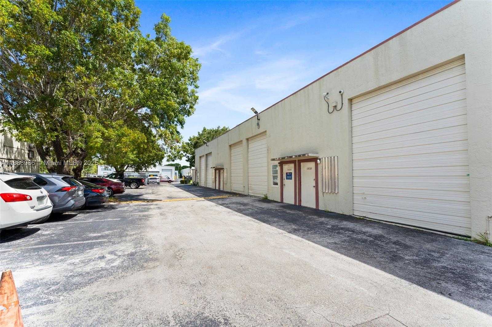 Small Image of 13828 SOUTH WEST 142ND AVE #13828, Miami Number 3