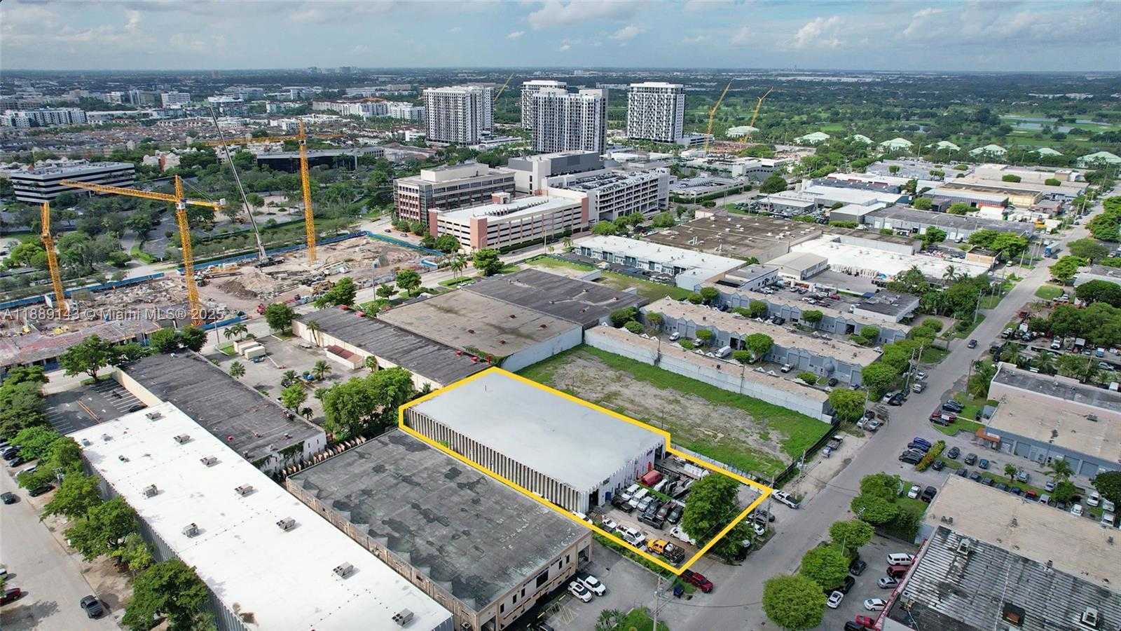 Small Image of 8230 NORTH WEST 56TH ST, Doral Number 13