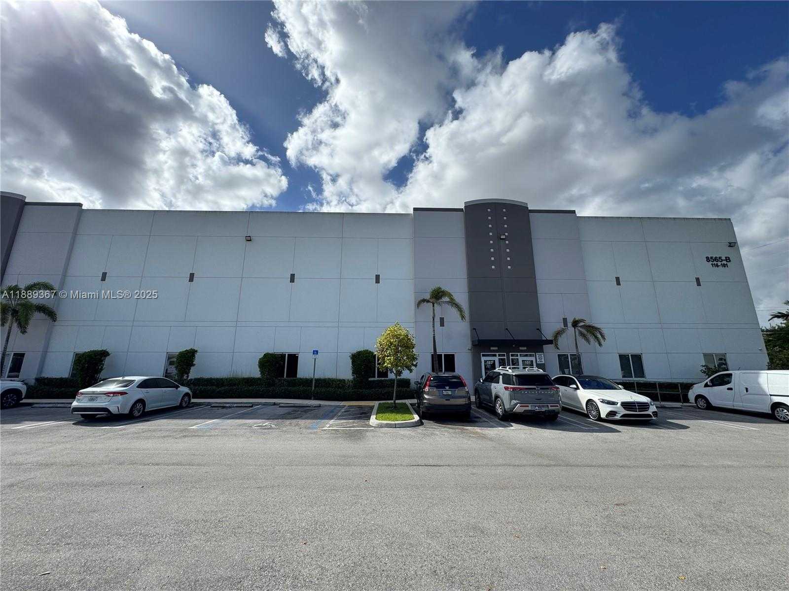 Small Image of 8565 WEST 44TH AVE #102, Hialeah Number 2
