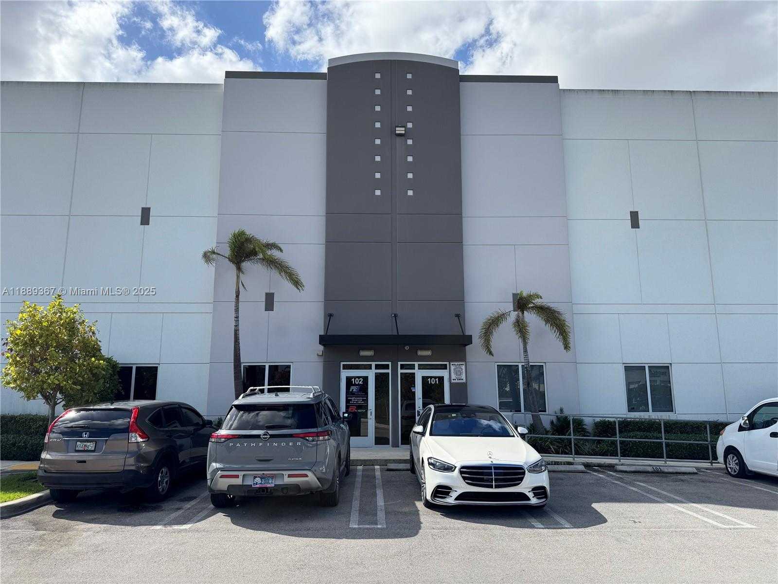Small Image of 8565 WEST 44TH AVE #102, Hialeah Number 3