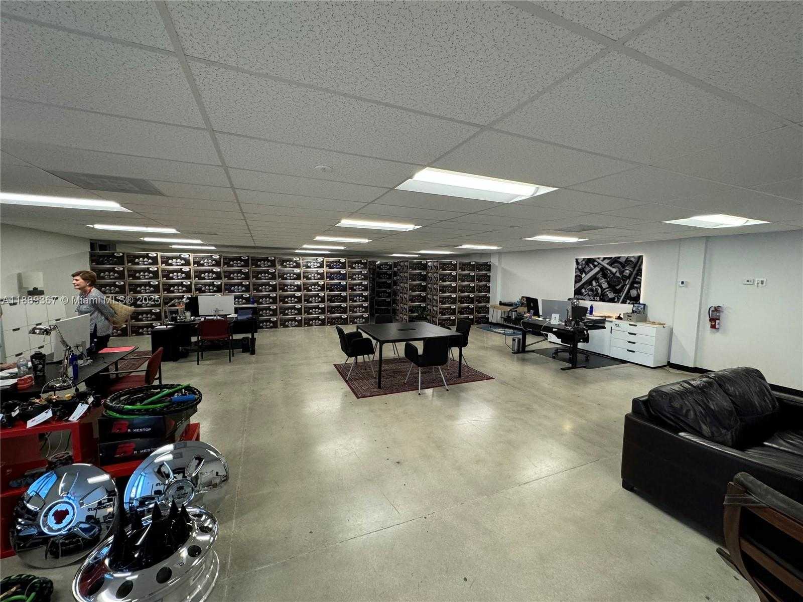 Small Image of 8565 WEST 44TH AVE #102, Hialeah Number 8
