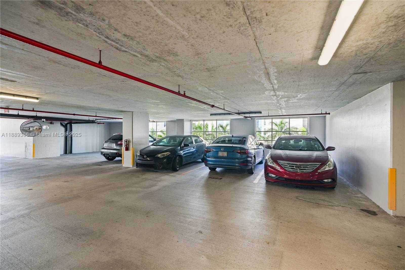 Small Image of Fort Lauderdale Number 40