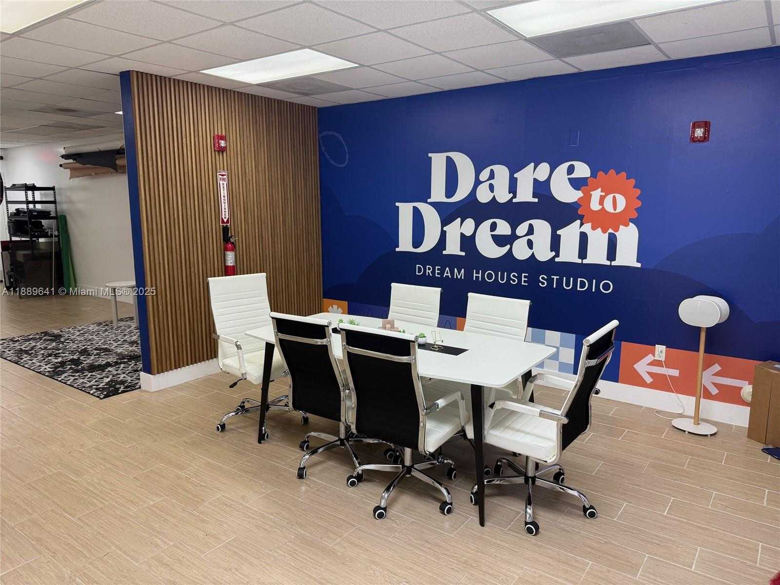 Small Image of 17670 NORTH WEST 78TH AVE #109, Hialeah Number 5