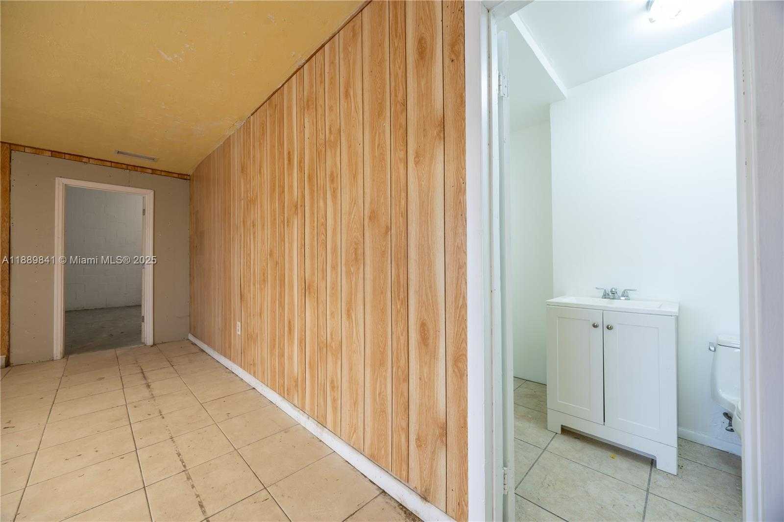 Small Image of 683 WEST 26TH ST, Hialeah Number 16