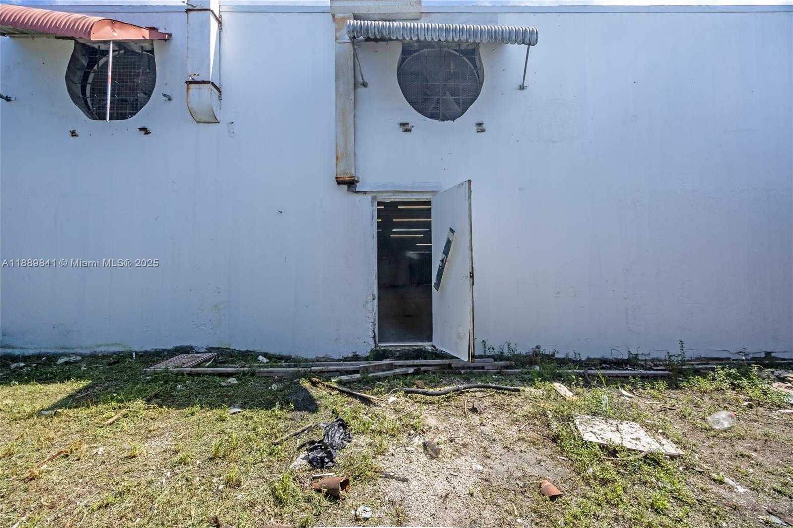 Small Image of 683 WEST 26TH ST, Hialeah Number 29