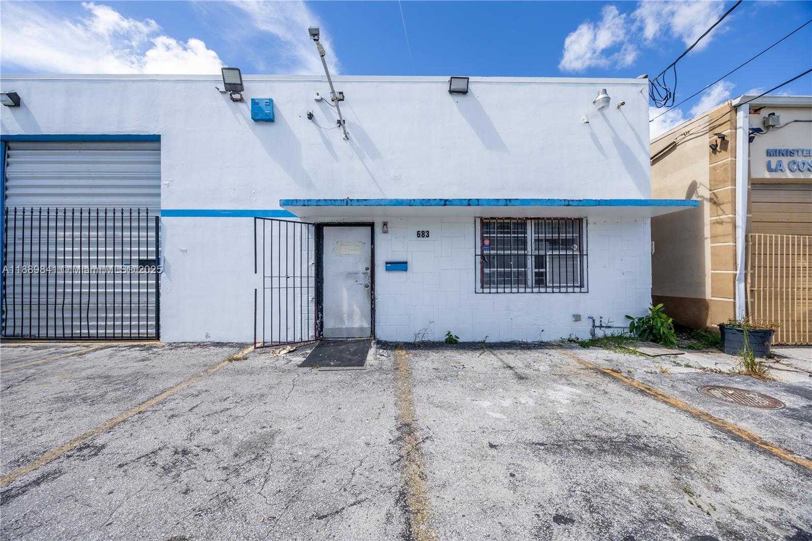 Small Image of 683 WEST 26TH ST, Hialeah Number 3