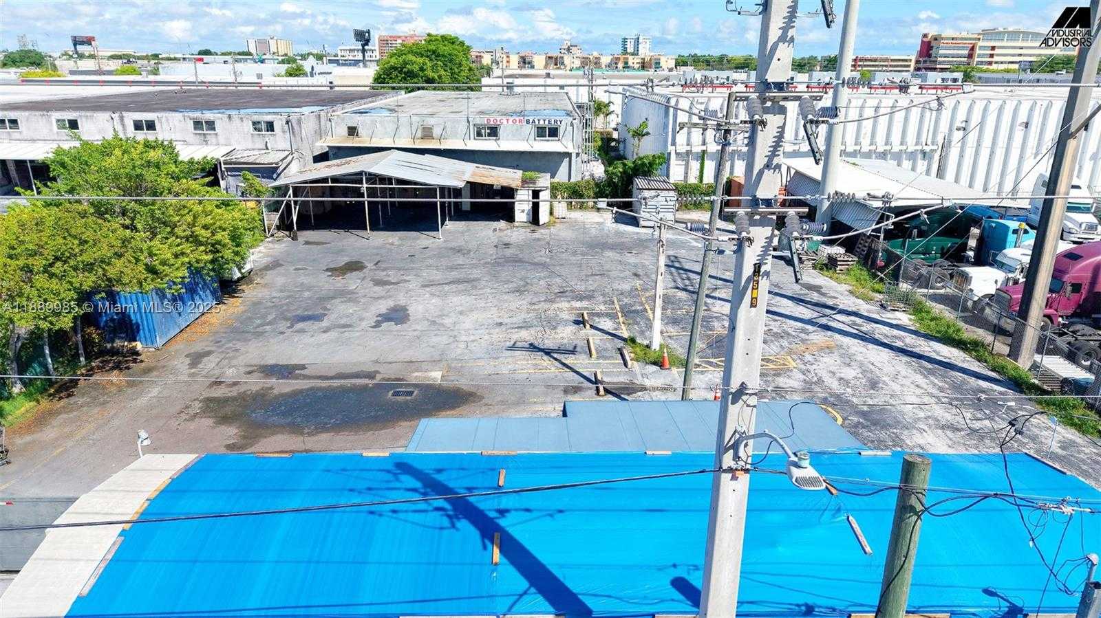 Small Image of 9855 NORTH WEST 80TH AVE, Hialeah Gardens Number 3