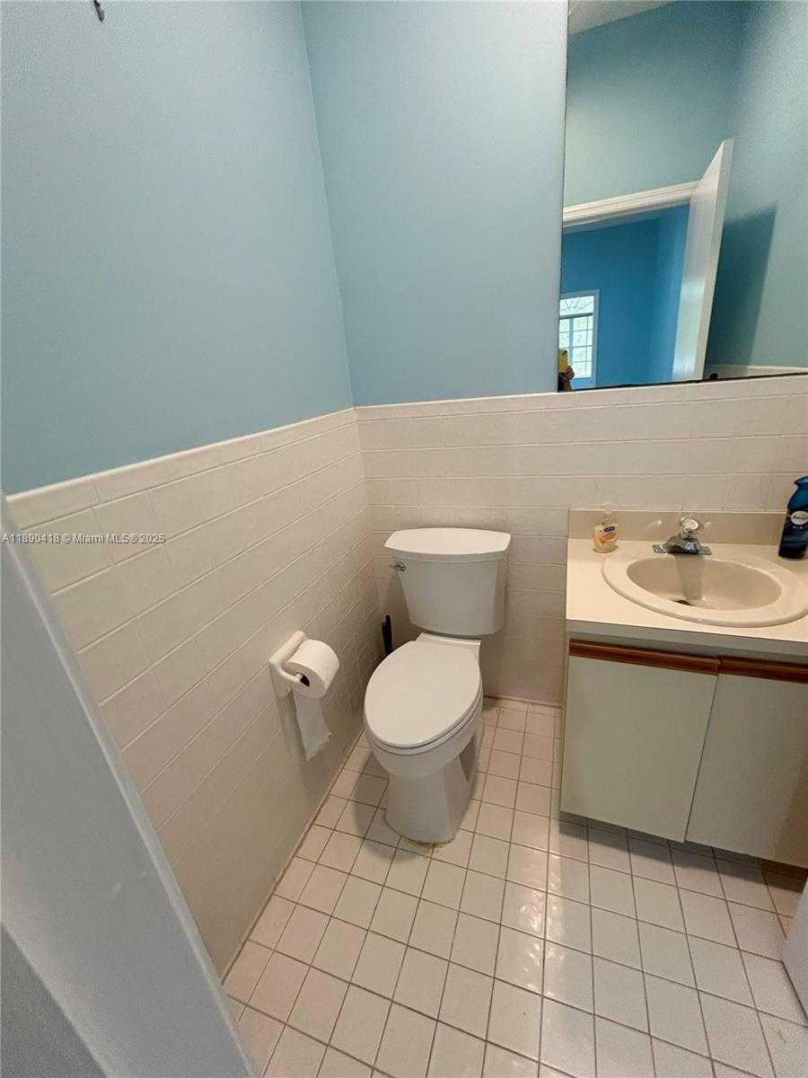 Small Image of 1766 20TH AVE #3, Vero Beach Number 10