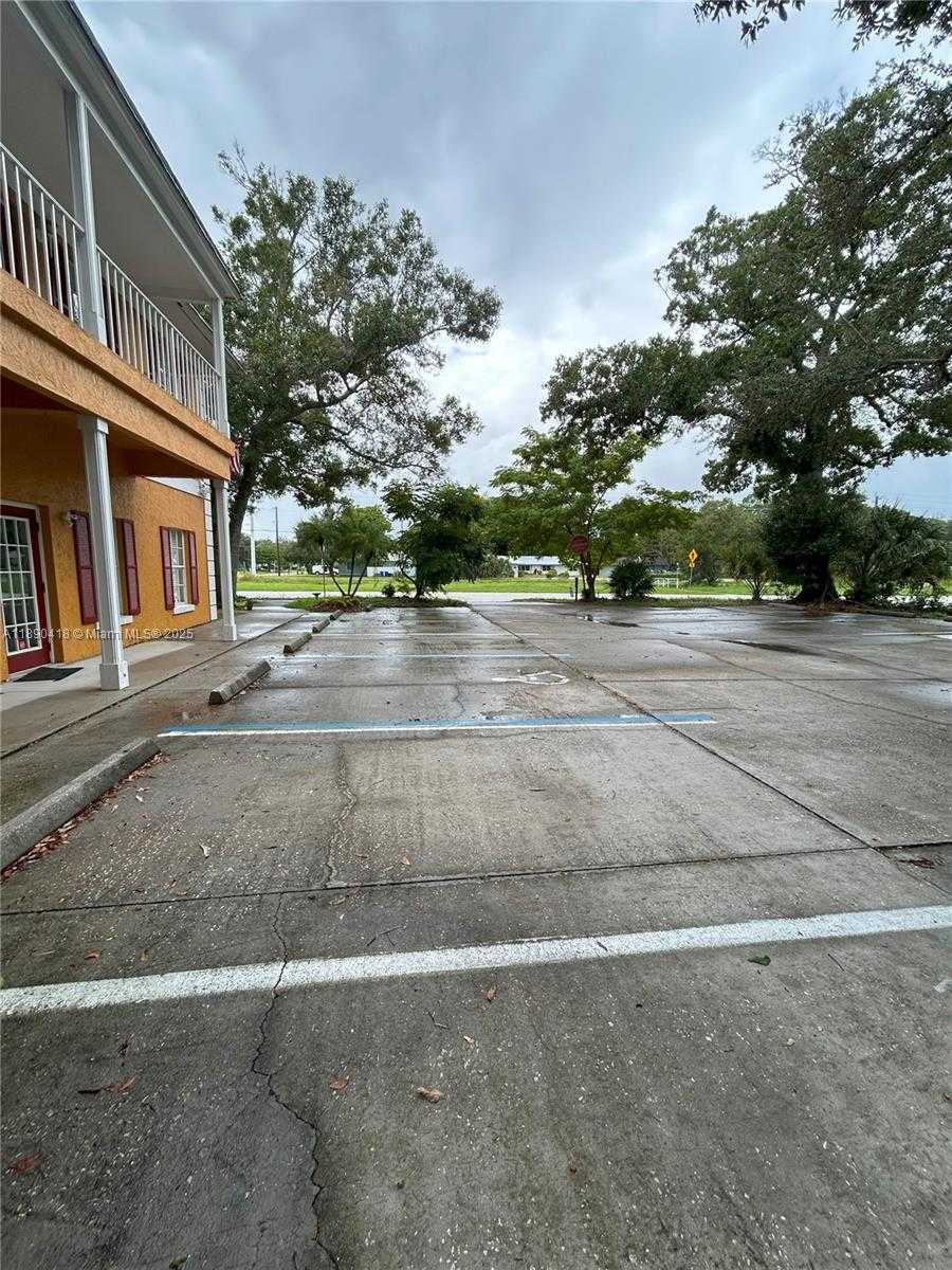 Small Image of 1766 20TH AVE #3, Vero Beach Number 16