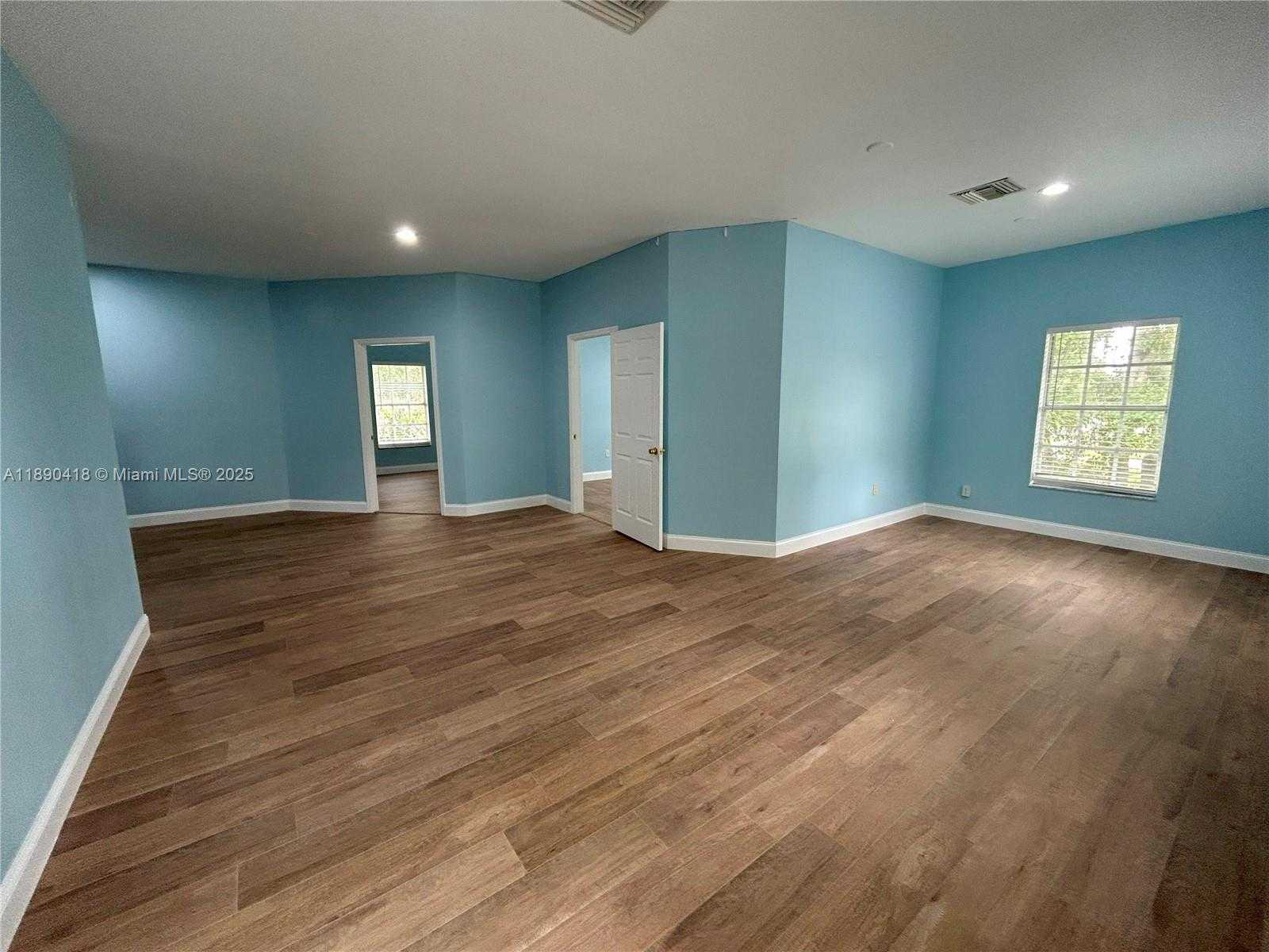 Small Image of 1766 20TH AVE #3, Vero Beach Number 6