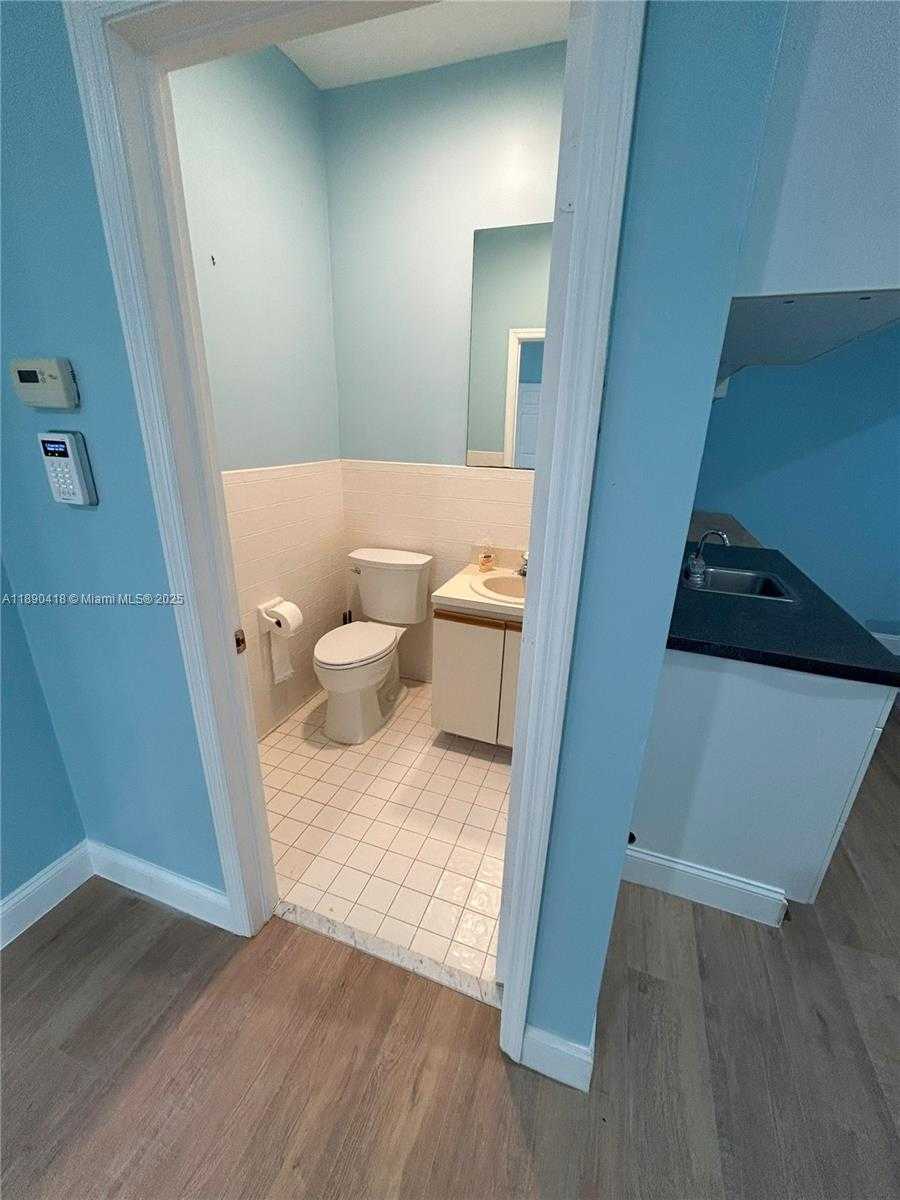 Small Image of 1766 20TH AVE #3, Vero Beach Number 9