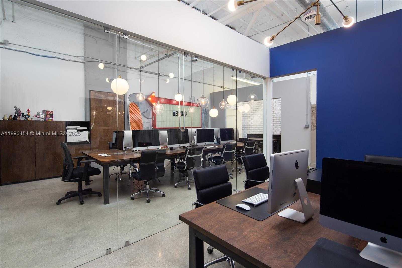 Small Image of 40 SOUTH WEST 13 ST #Penthouse 4, Miami Number 17