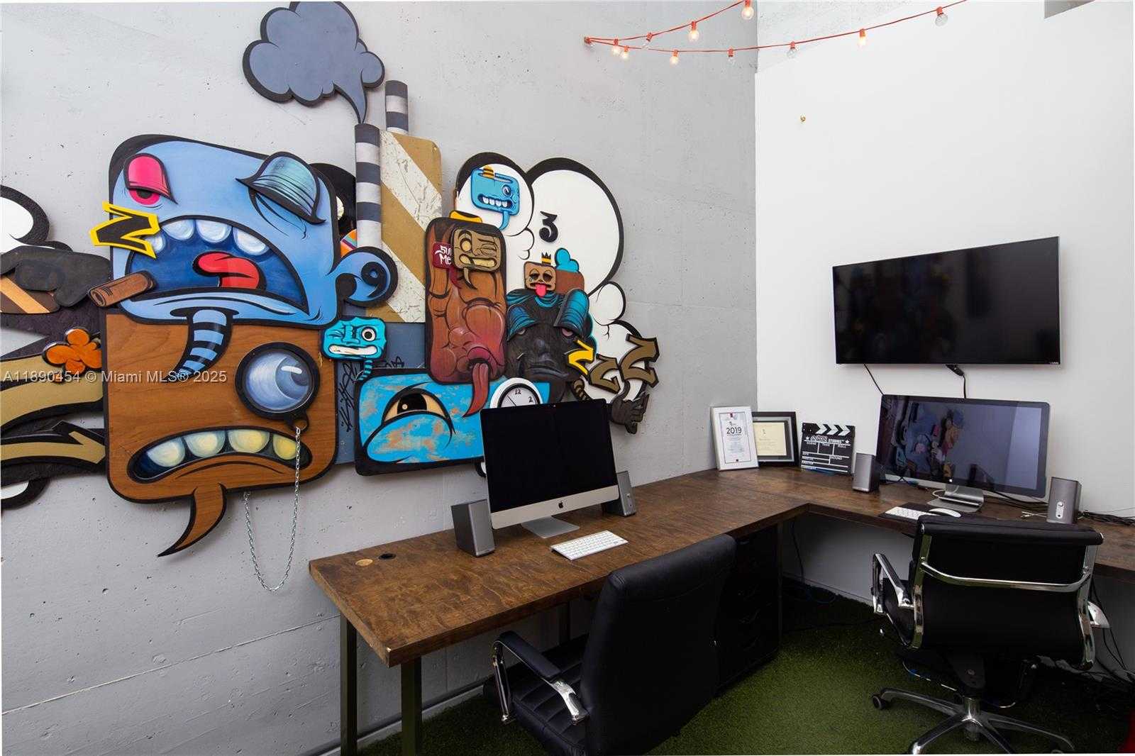 Small Image of 40 SOUTH WEST 13 ST #Penthouse 4, Miami Number 18