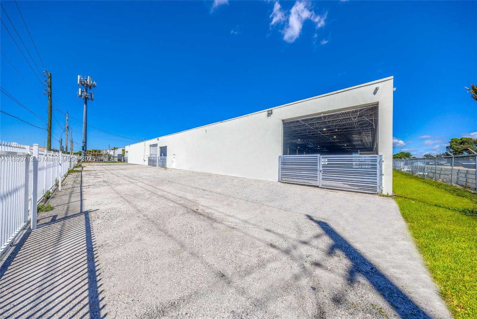 Small Image of 2450 NORTH WEST 151ST ST, Opa-Locka Number 8