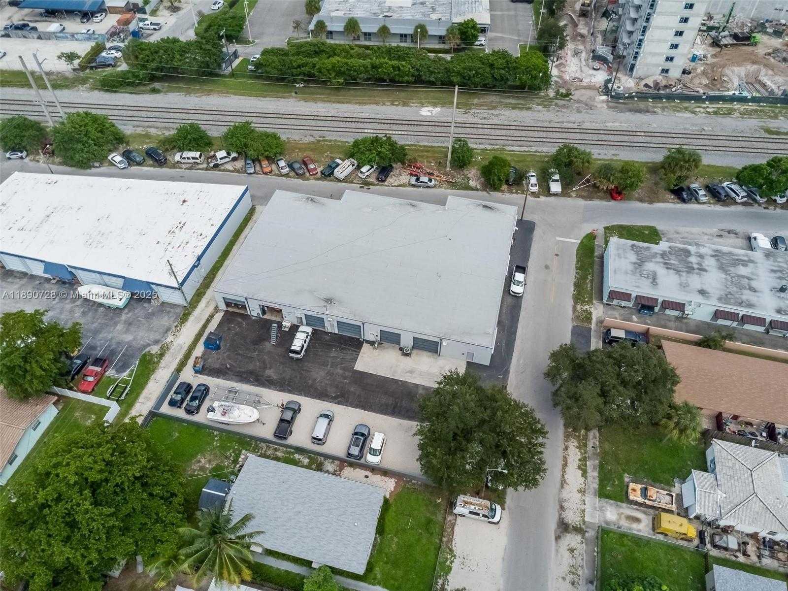 Small Image of 201 SOUTH WEST 21ST ST, Fort Lauderdale Number 10