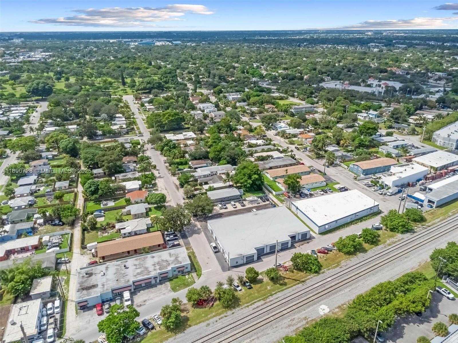 Small Image of 201 SOUTH WEST 21ST ST, Fort Lauderdale Number 13