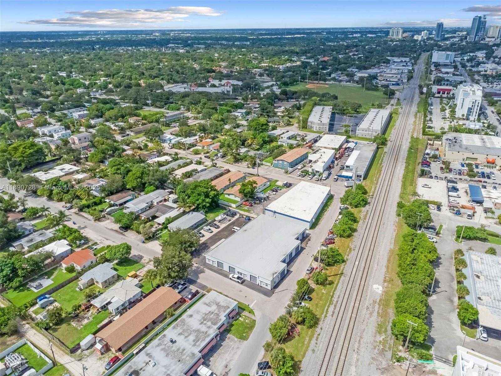 Small Image of 201 SOUTH WEST 21ST ST, Fort Lauderdale Number 14