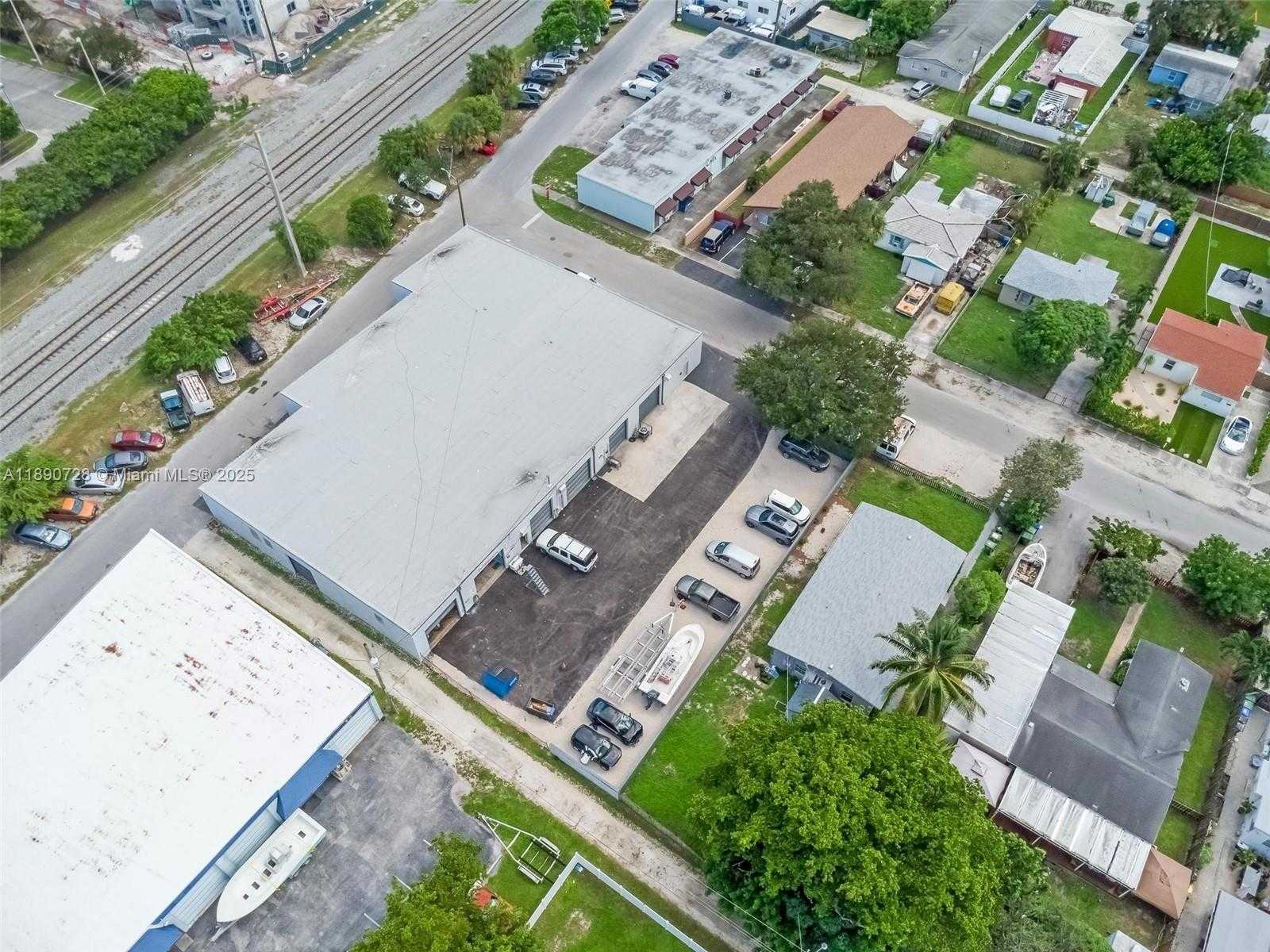 Small Image of 201 SOUTH WEST 21ST ST, Fort Lauderdale Number 8