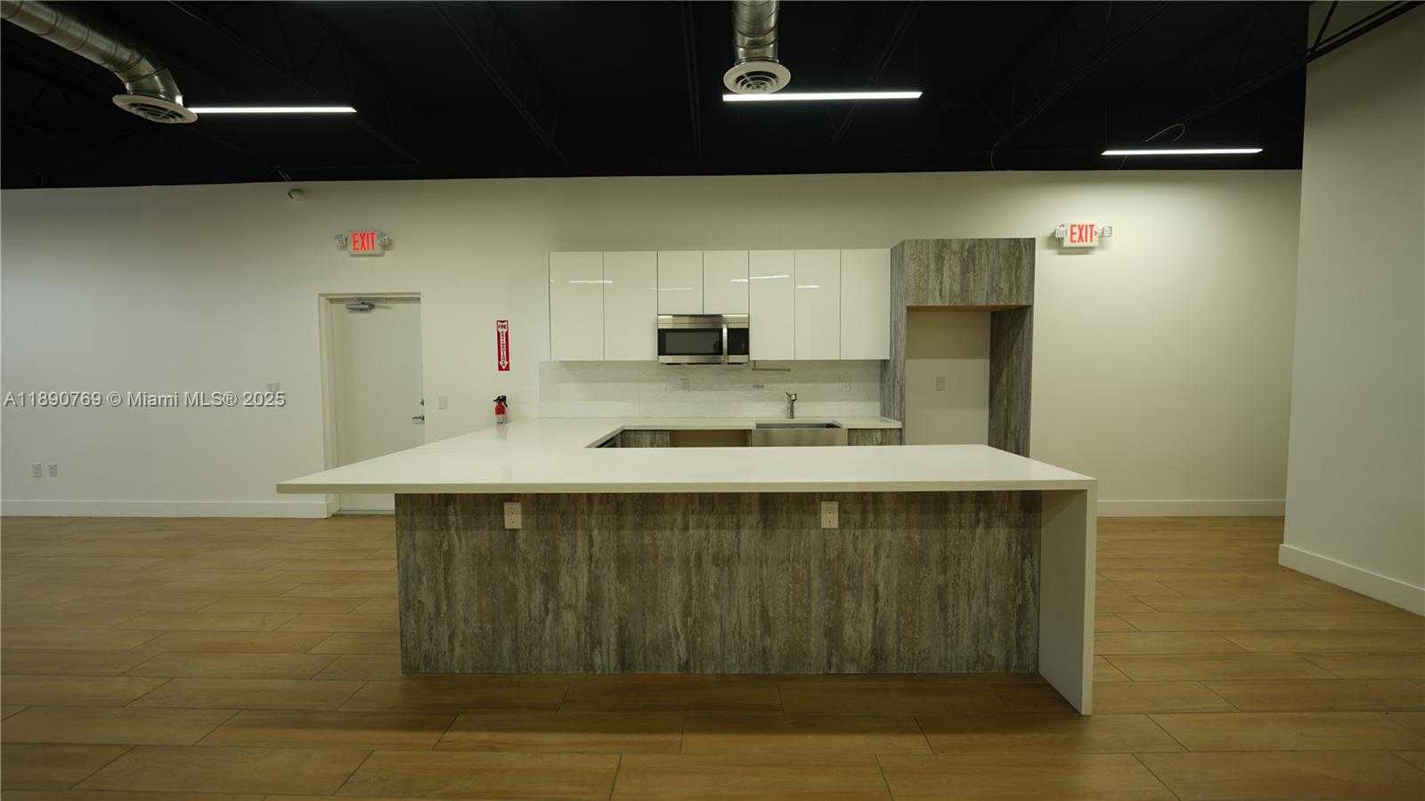 Small Image of 997 NORTH EAST 125TH ST, North Miami Number 7