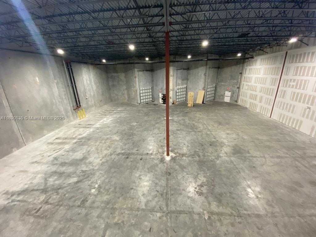 Small Image of 13202 NORTH WEST 107TH AVE #5, Hialeah Gardens Number 4