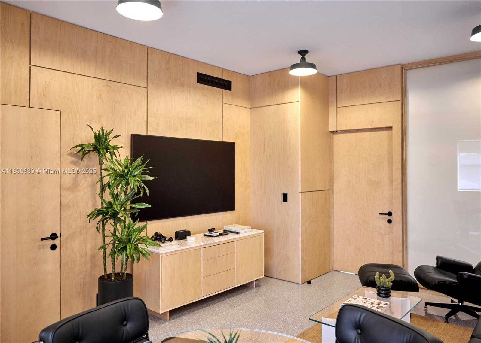 Small Image of 1800 NORTH MIAMI AVE, Miami Number 3