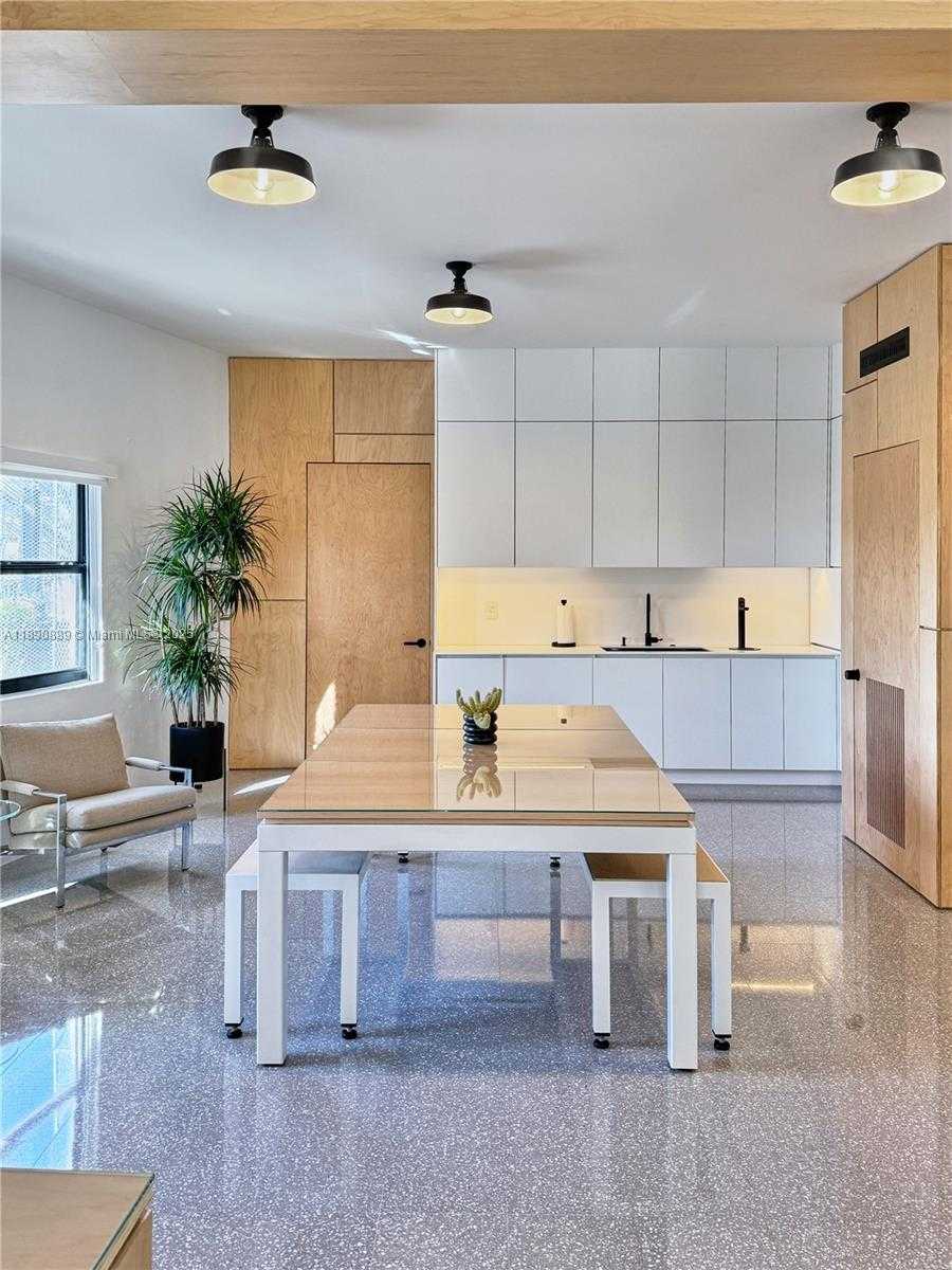 Small Image of 1800 NORTH MIAMI AVE, Miami Number 9