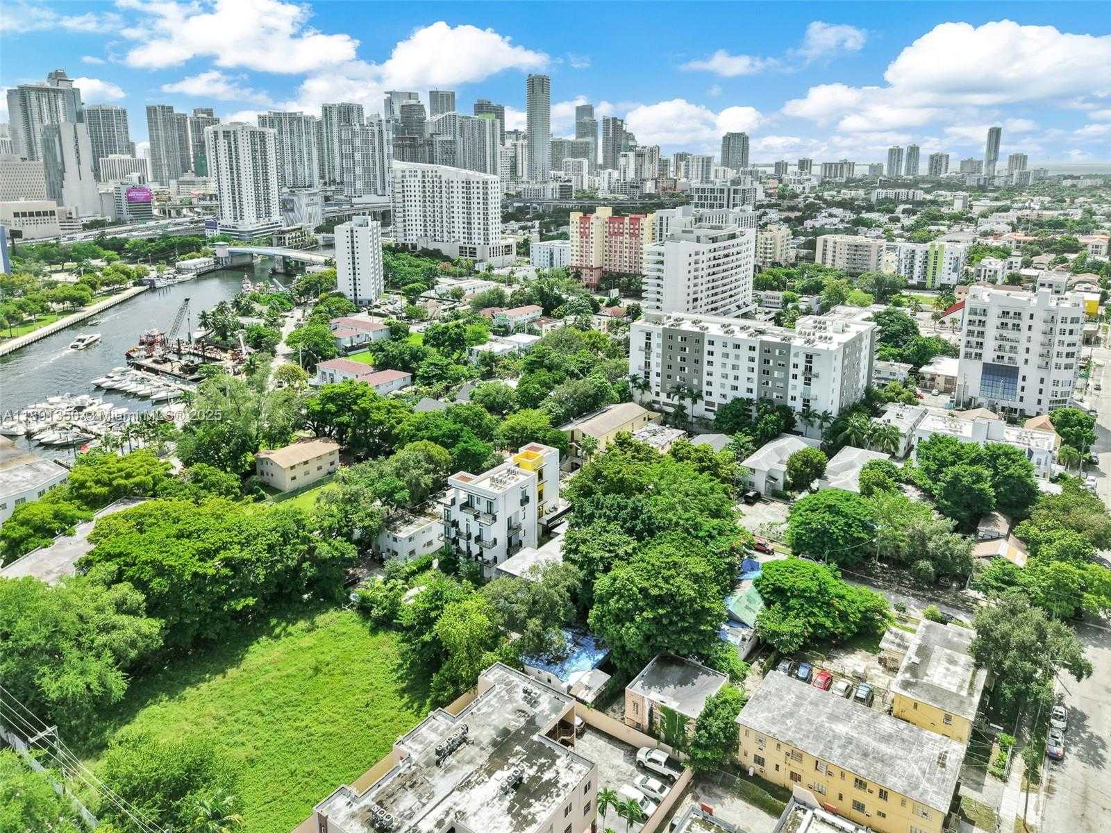 Small Image of 641 NORTH WEST 2ND ST, Miami Number 40