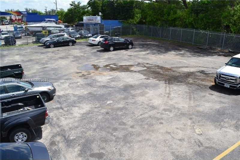 Small Image of 12931 NORTH WEST 27TH AVE, Miami Number 4