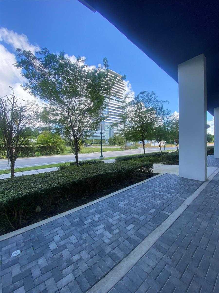 Small Image of 2820 NORTH EAST 214TH ST #1, Aventura Number 4