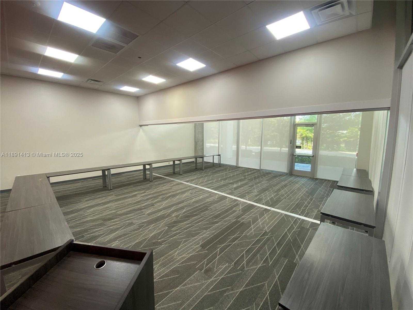 Small Image of 2820 NORTH EAST 214TH ST #1, Aventura Number 5