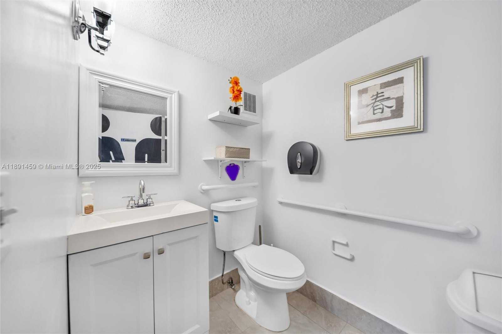 Small Image of 2945 SOUTH WEST 8TH ST, Miami Number 13