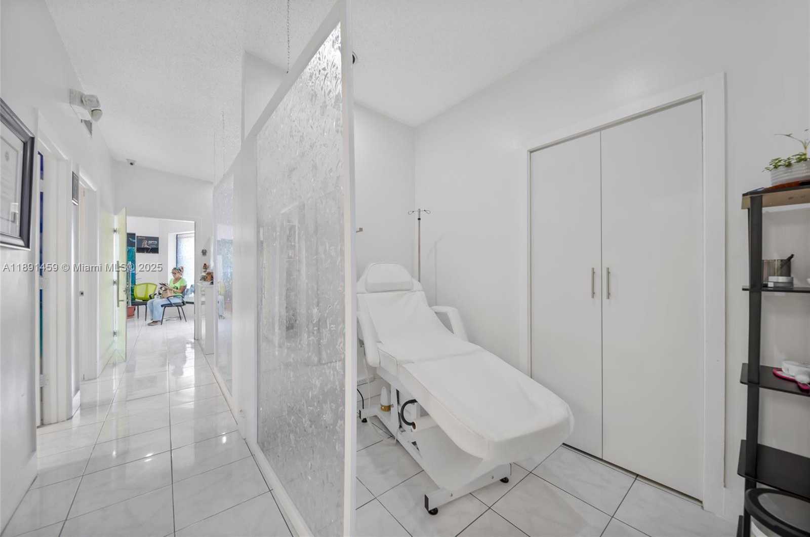 Small Image of 2945 SOUTH WEST 8TH ST, Miami Number 2