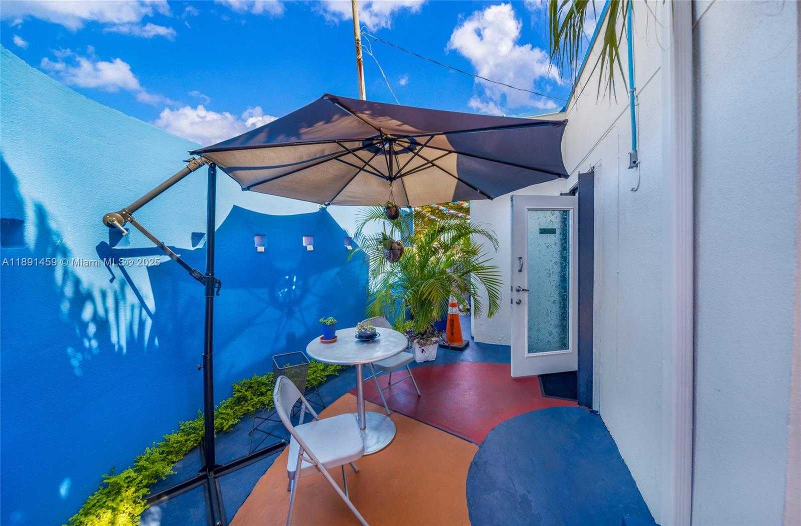 Small Image of 2945 SOUTH WEST 8TH ST, Miami Number 20