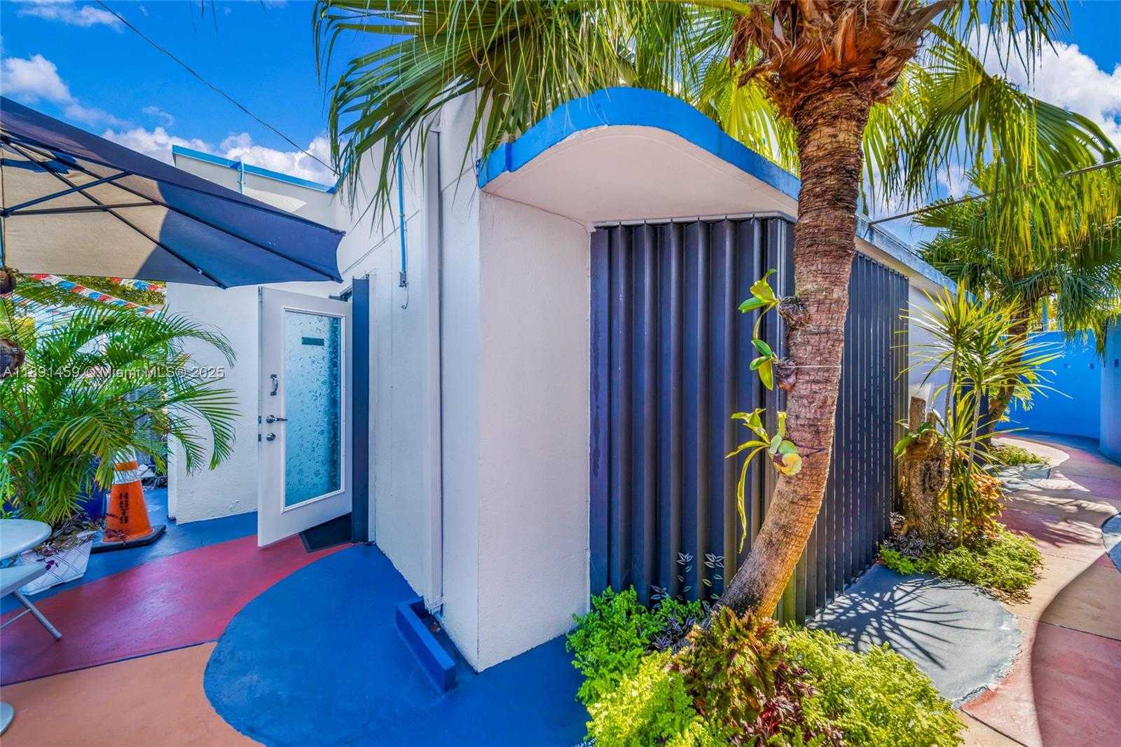 Small Image of 2945 SOUTH WEST 8TH ST, Miami Number 21