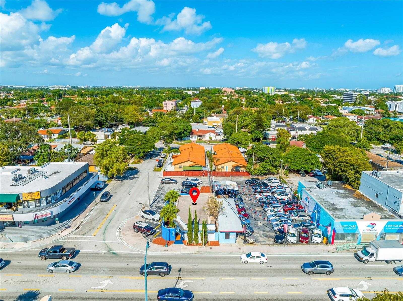 Small Image of 2945 SOUTH WEST 8TH ST, Miami Number 25