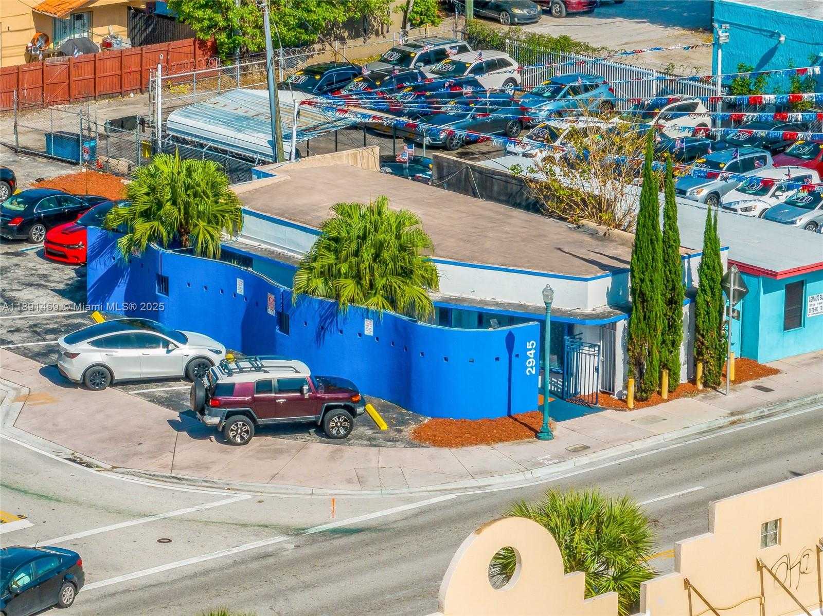 Small Image of 2945 SOUTH WEST 8TH ST, Miami Number 29