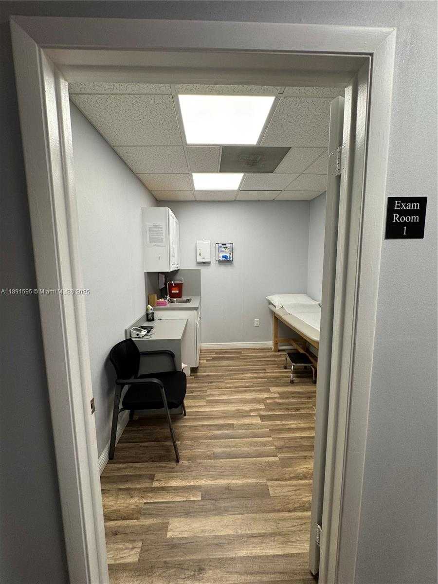Small Image of 9000 SOUTH WEST 152ND ST, Palmetto Bay Number 20