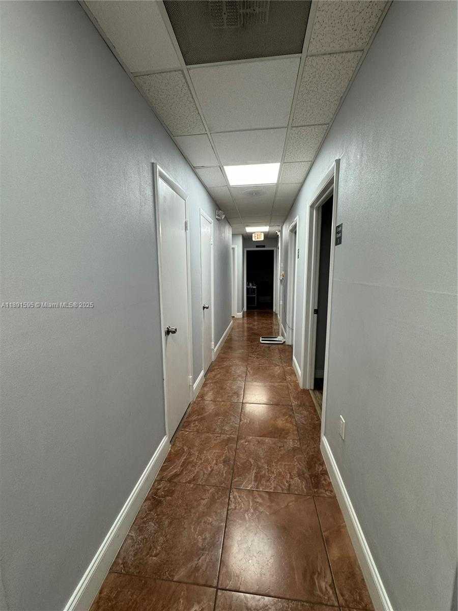 Small Image of 9000 SOUTH WEST 152ND ST, Palmetto Bay Number 25