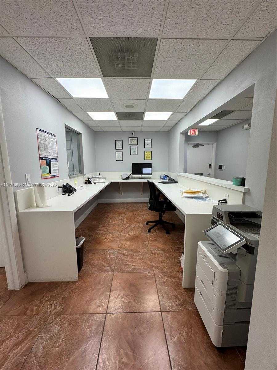 Small Image of 9000 SOUTH WEST 152ND ST, Palmetto Bay Number 39