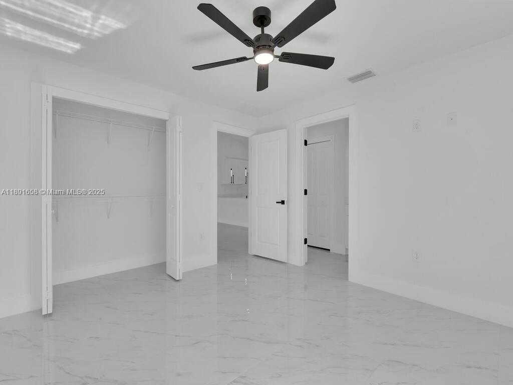 Small Image of 4913 LEONARD BLVD S, Lehigh Acres Number 17