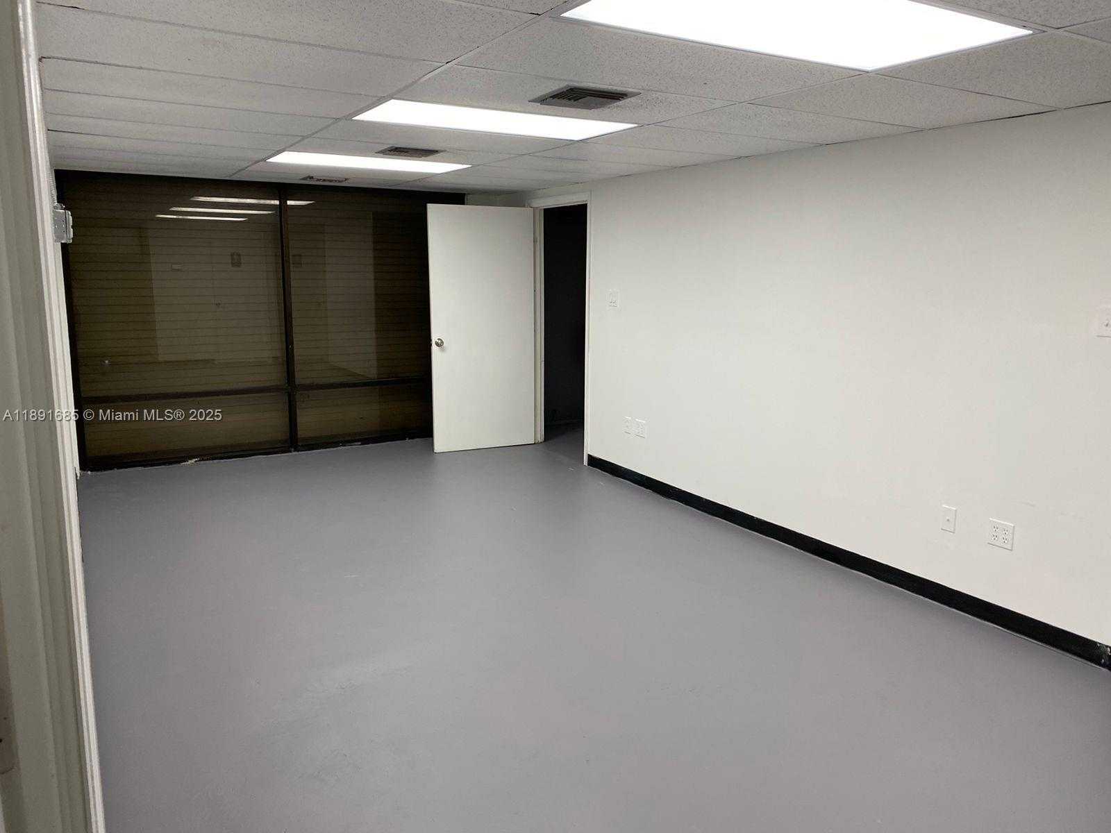 Small Image of 1791 BLOUNT RD #911/912, Pompano Beach Number 14