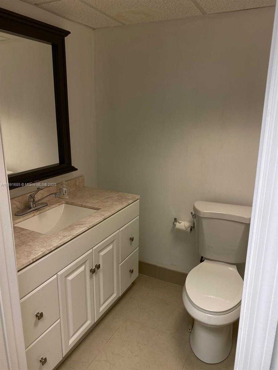 Small Image of 1791 BLOUNT RD #911/912, Pompano Beach Number 9