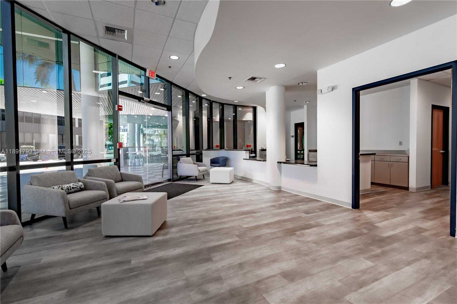 Small Image of 410 WEST 41ST ST #103, Miami Beach Number 2