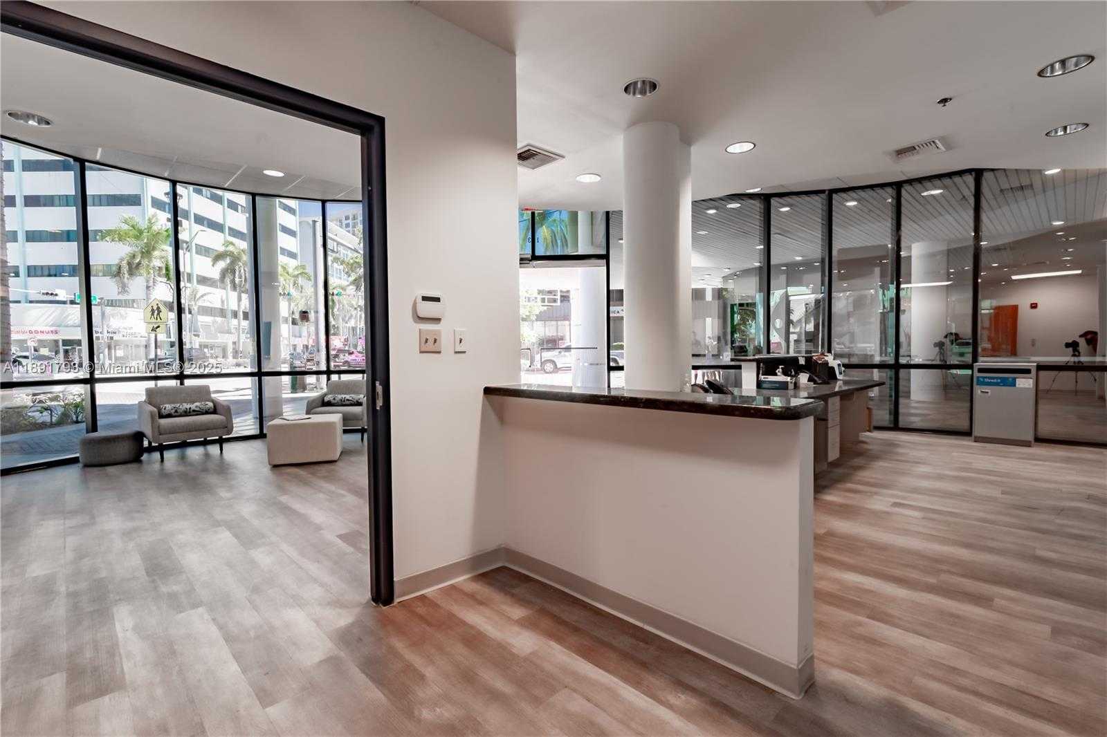 Small Image of 410 WEST 41ST ST #103, Miami Beach Number 3