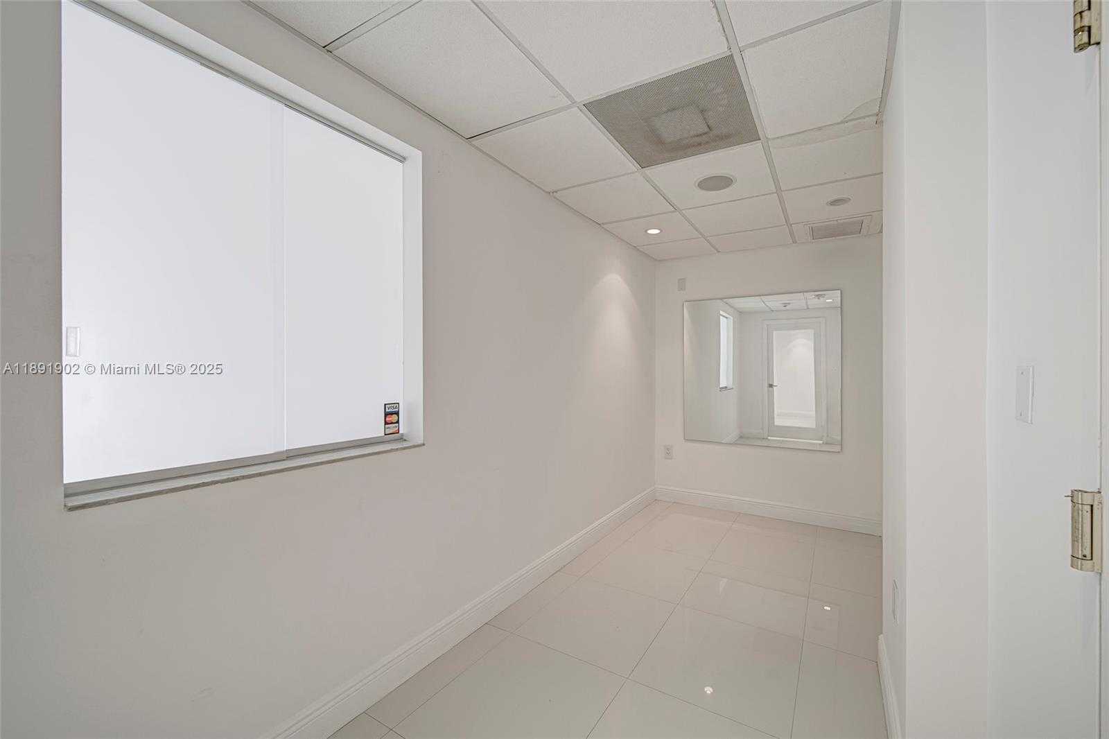 Small Image of 814 PONCE DE LEON BLVD #304, Coral Gables Number 11