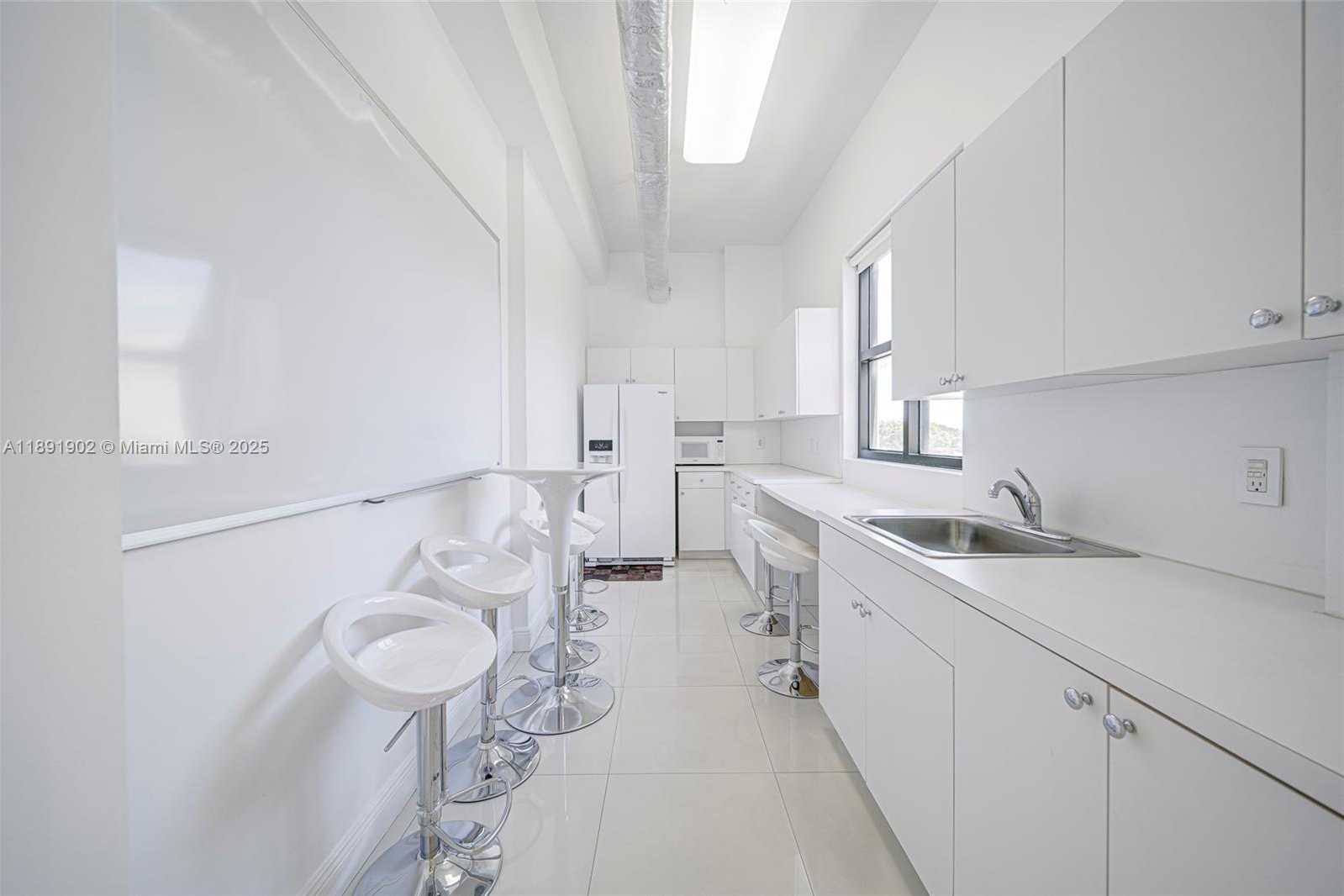 Small Image of 814 PONCE DE LEON BLVD #304, Coral Gables Number 13