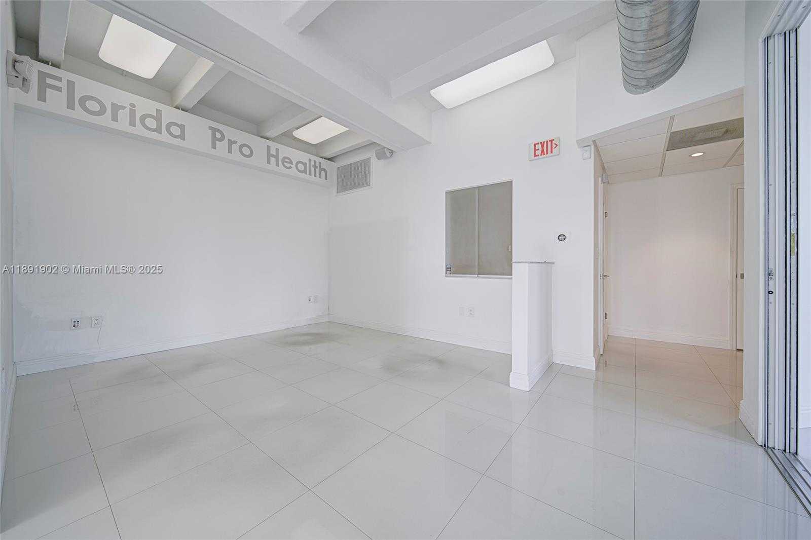 Small Image of 814 PONCE DE LEON BLVD #304, Coral Gables Number 6