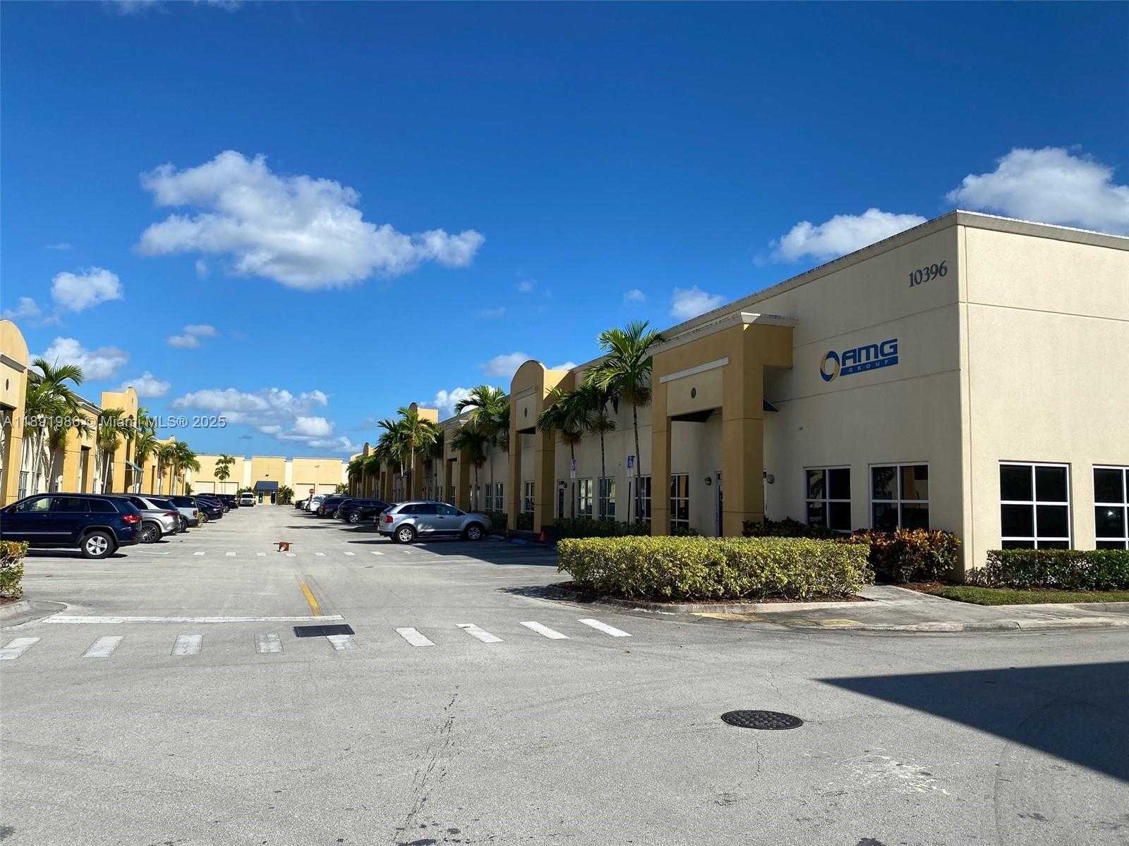 Small Image of 10424 W State Rd 84, Davie, FL 33324, USA Number 2