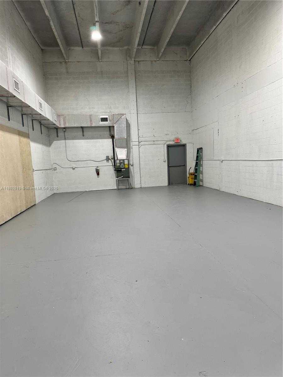 Small Image of 8726 NORTH WEST 119TH ST #10, Hialeah Gardens Number 9