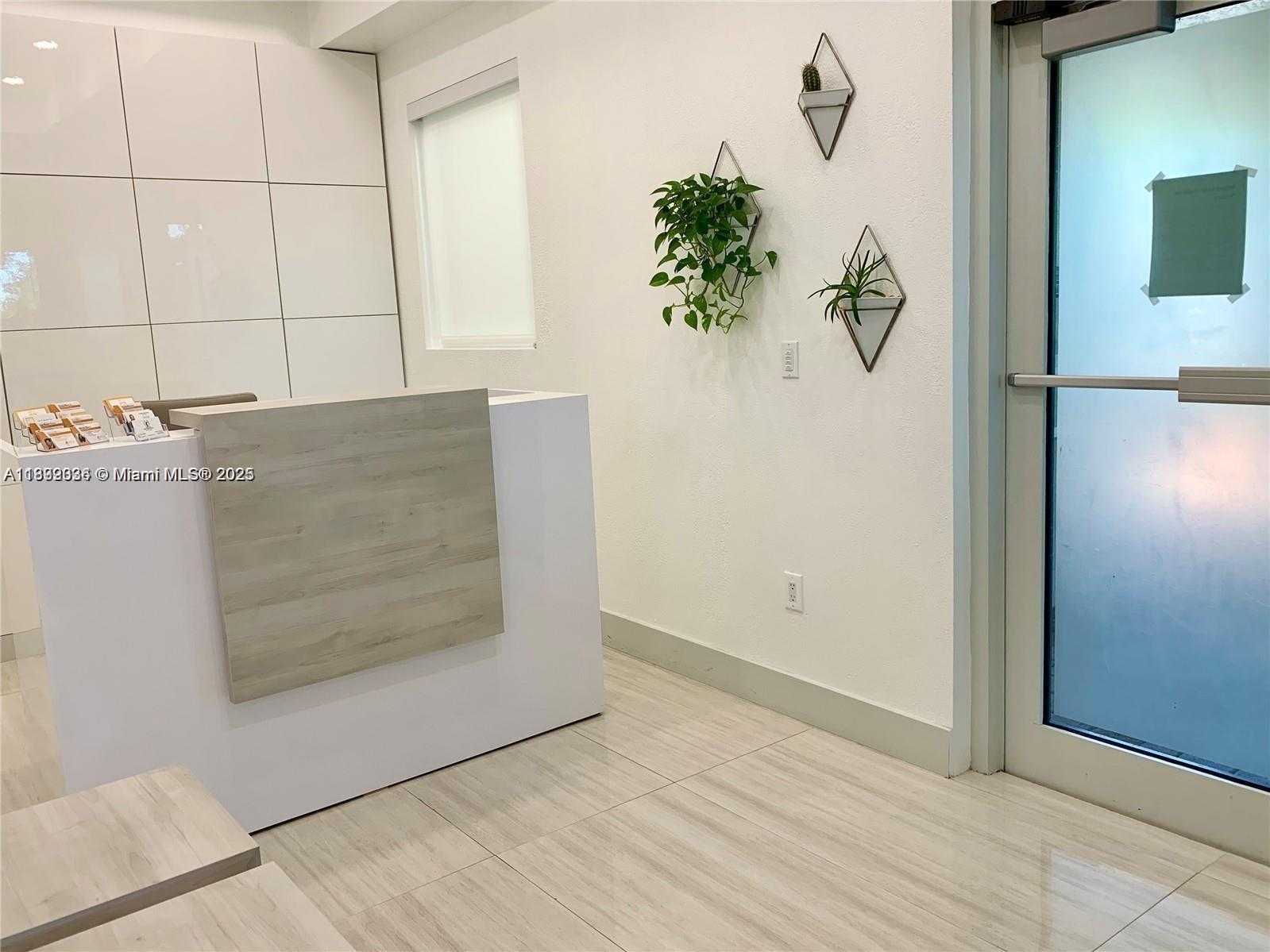 Small Image of 17100 ROYAL PALM BLVD #1, Weston Number 2